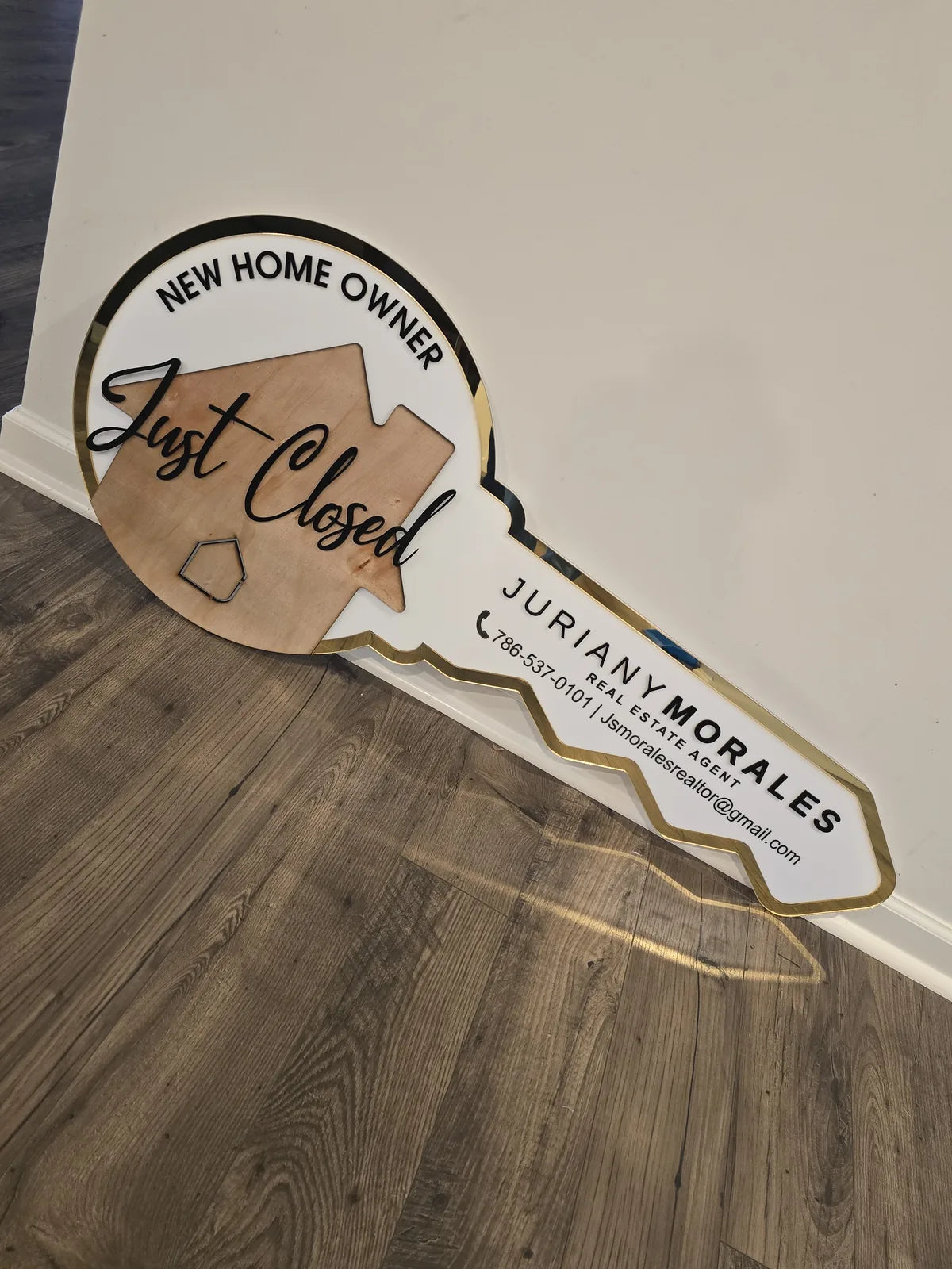 Realtor closing key
