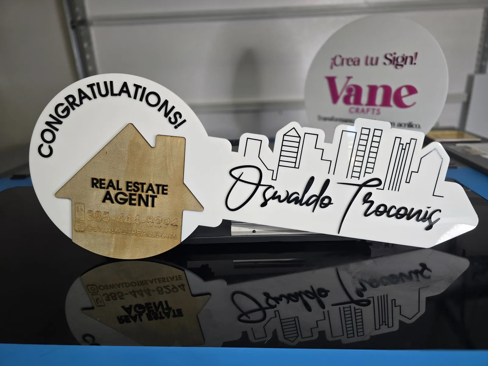 Personalized closing key